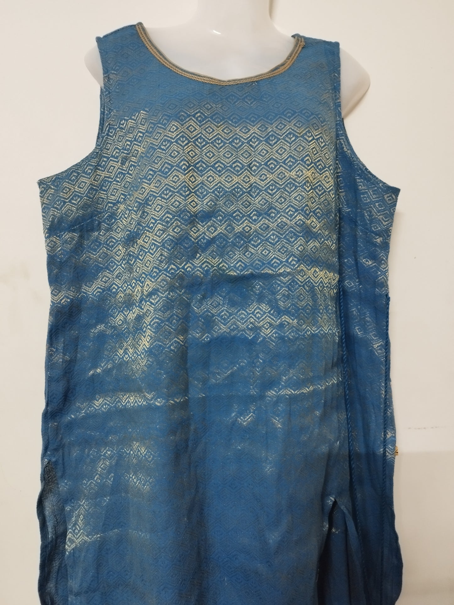 Silk Sleeveless kurti