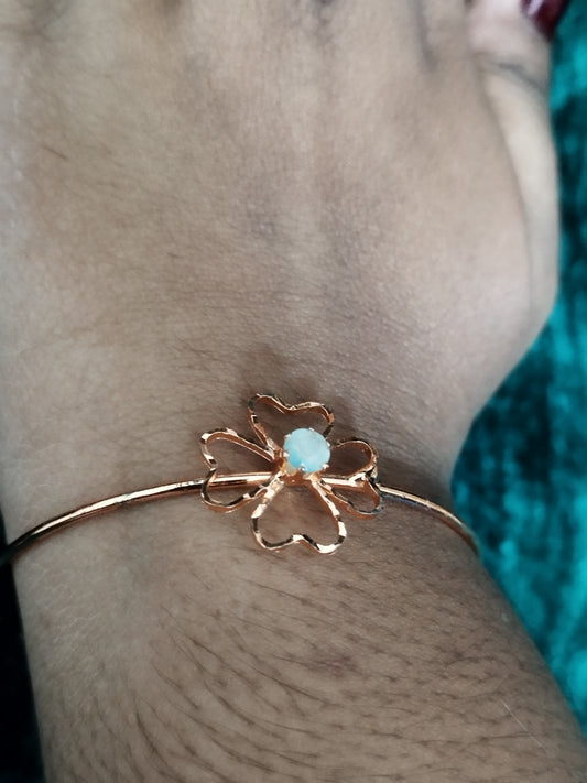 Flower Style Bracelet