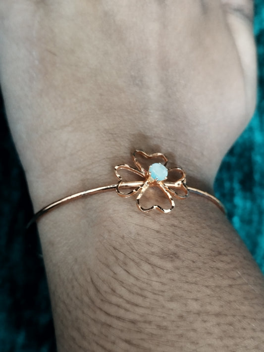 Flower Style Bracelet